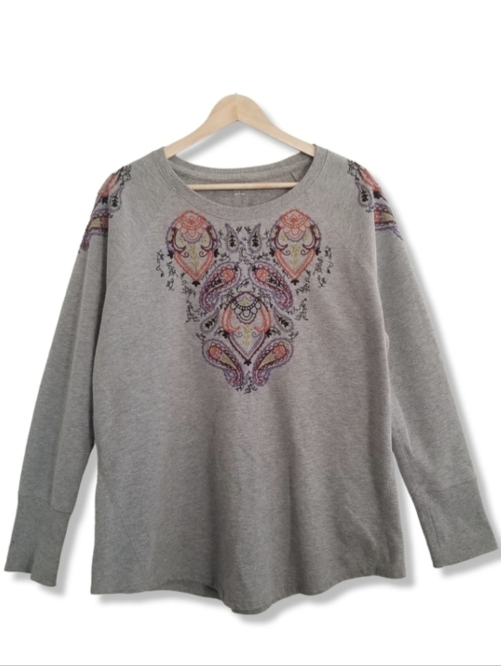 Ruff Hewn Embroidered Crewneck Sweatshirt Top Large Gray‎ Boho Paisley
